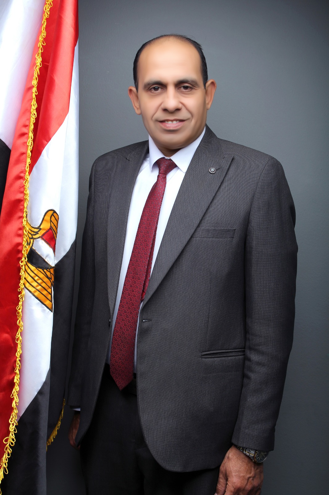 من نحن من نحن